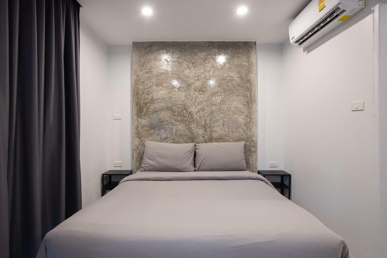 Minimal House Patong (Adults Only) Vandrarhem Exteriör bild